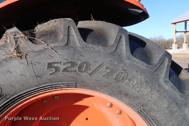 image for item DD9578 2016 Kubota M126GX MFWD tractor