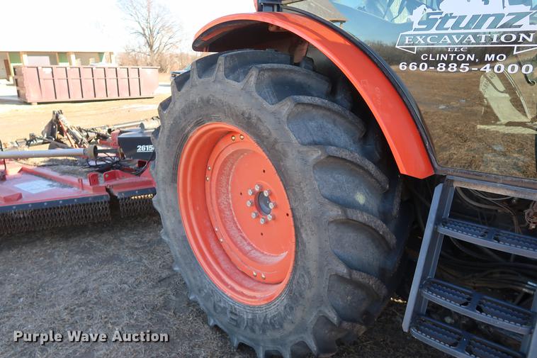image for item DD9578 2016 Kubota M126GX MFWD tractor
