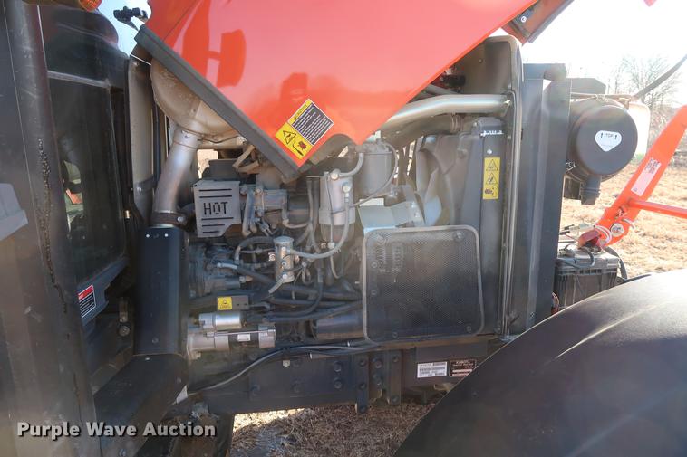 image for item DD9578 2016 Kubota M126GX MFWD tractor