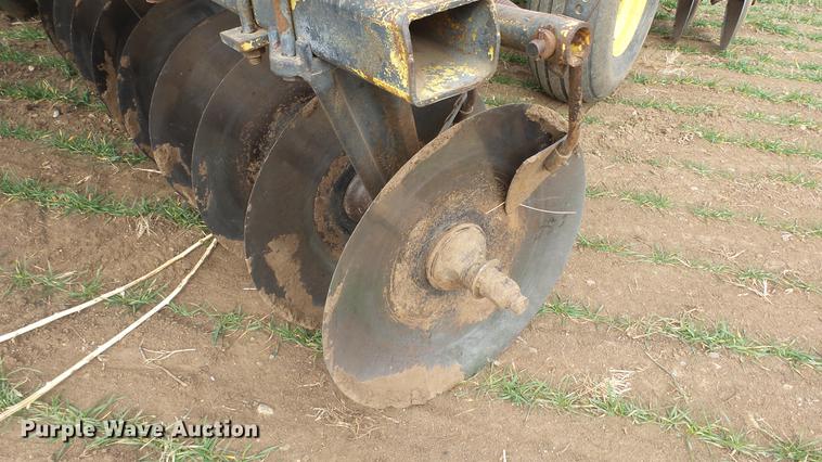 image for item DK9143 John Deere 230 disk