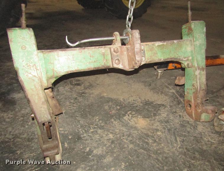 image for item DO9056 Ag equipment accessories