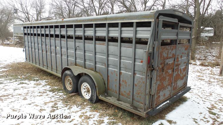 image for item EC9500 1991 Titan livestock trailer