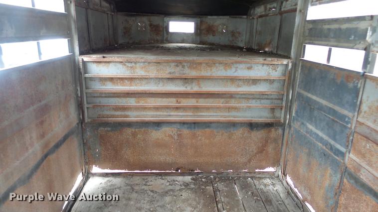 image for item EC9500 1991 Titan livestock trailer