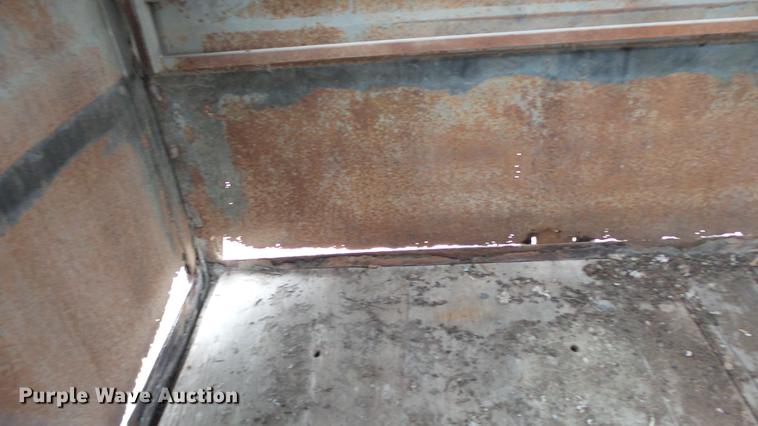 image for item EC9500 1991 Titan livestock trailer