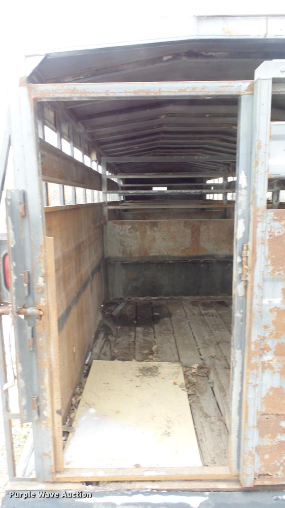image for item EC9500 1991 Titan livestock trailer