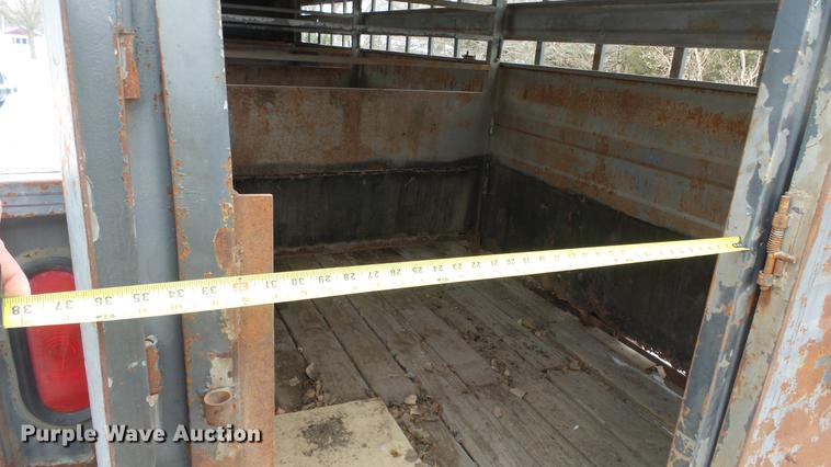image for item EC9500 1991 Titan livestock trailer