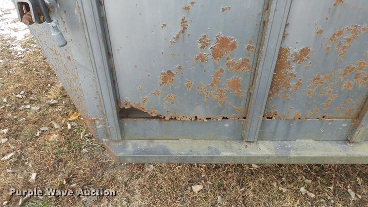 image for item EC9500 1991 Titan livestock trailer