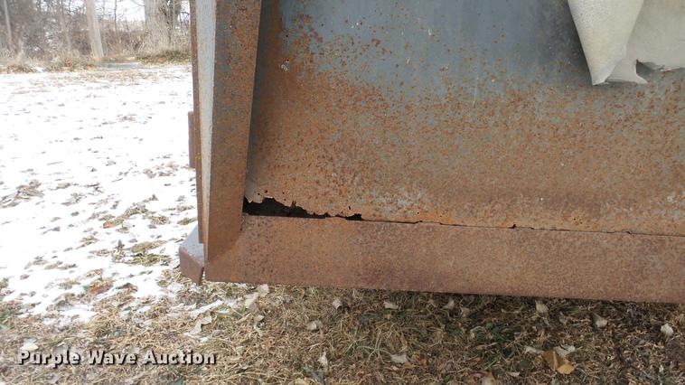 image for item EC9500 1991 Titan livestock trailer