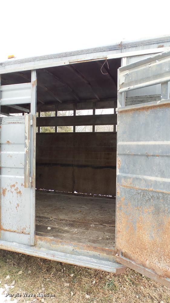 image for item EC9500 1991 Titan livestock trailer