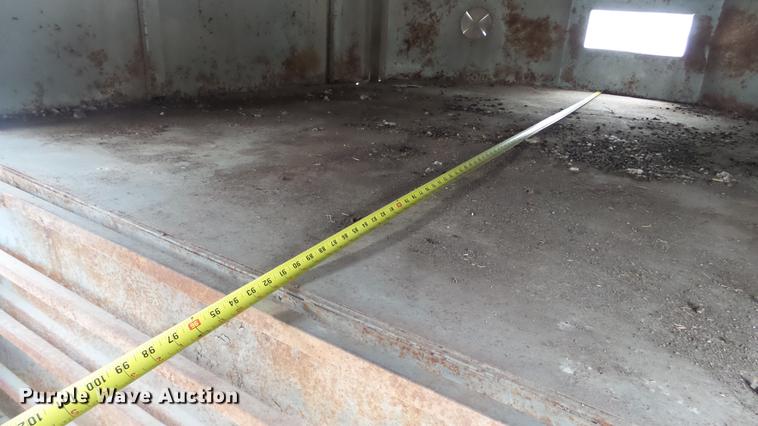 image for item EC9500 1991 Titan livestock trailer