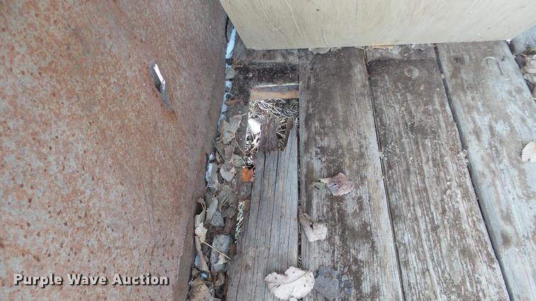 image for item EC9500 1991 Titan livestock trailer