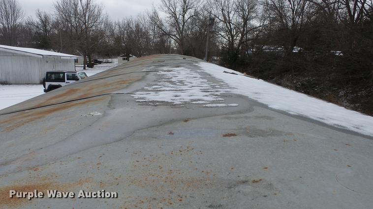 image for item EC9500 1991 Titan livestock trailer