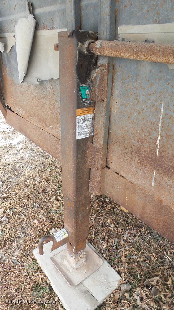 image for item EC9500 1991 Titan livestock trailer