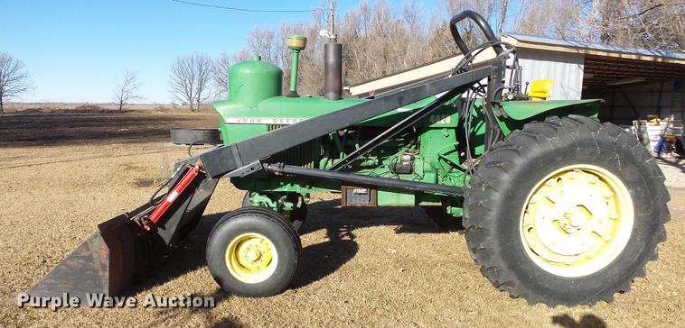 image for item EF9341 John Deere 4020 tractor