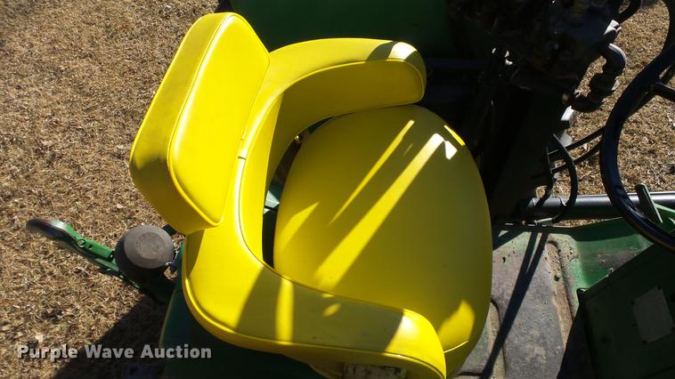 image for item EF9341 John Deere 4020 tractor