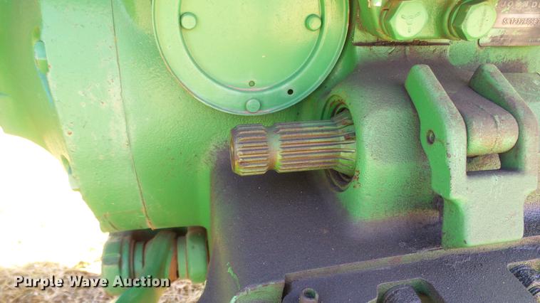image for item EF9341 John Deere 4020 tractor