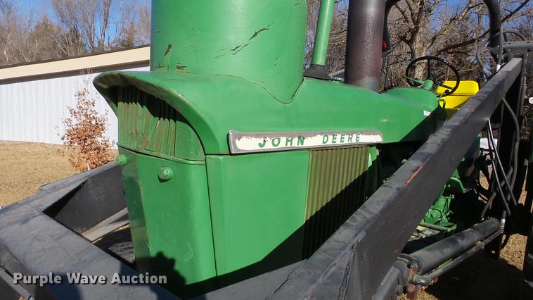 image for item EF9341 John Deere 4020 tractor