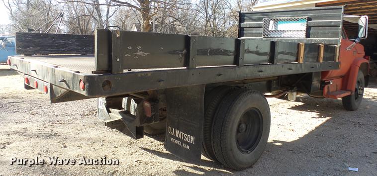 image for item EF9343 1976 Chevrolet C60 dump flatbed truck