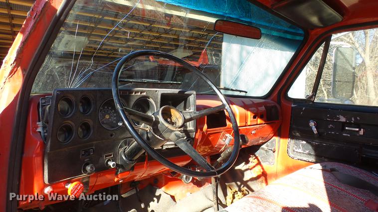 image for item EF9343 1976 Chevrolet C60 dump flatbed truck