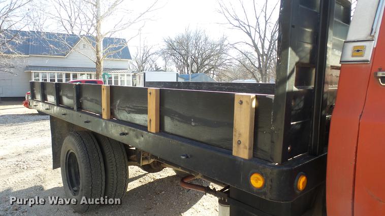 image for item EF9343 1976 Chevrolet C60 dump flatbed truck