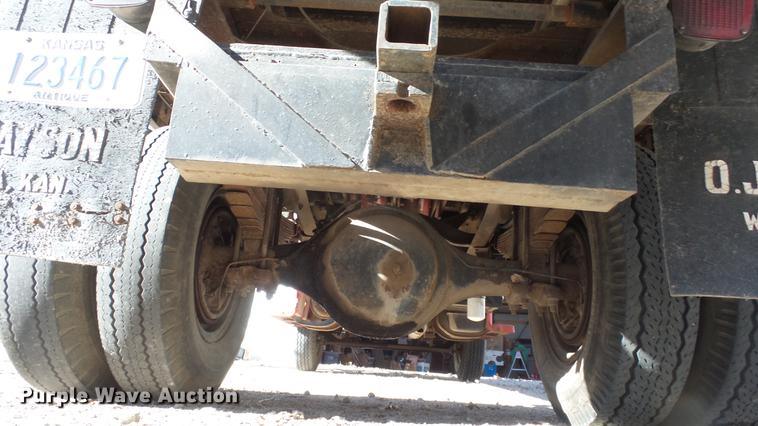 image for item EF9343 1976 Chevrolet C60 dump flatbed truck