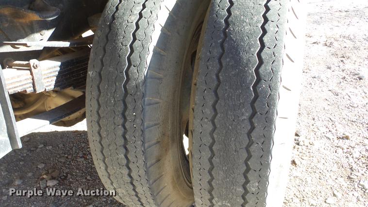 image for item EF9343 1976 Chevrolet C60 dump flatbed truck