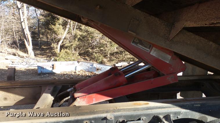 image for item EF9343 1976 Chevrolet C60 dump flatbed truck