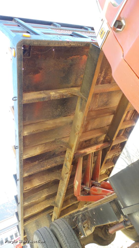 image for item EF9343 1976 Chevrolet C60 dump flatbed truck