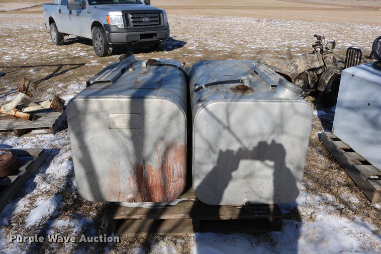 image for item EH9597 (2) Snyder Tank Corp. aluminum saddle fuel tanks