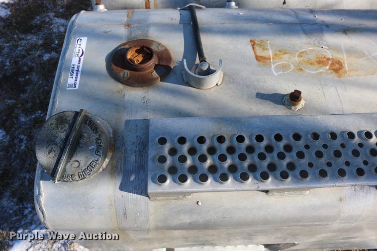 image for item EH9597 (2) Snyder Tank Corp. aluminum saddle fuel tanks