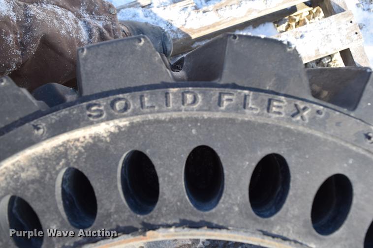 image for item EH9633 (2) Brawler tires