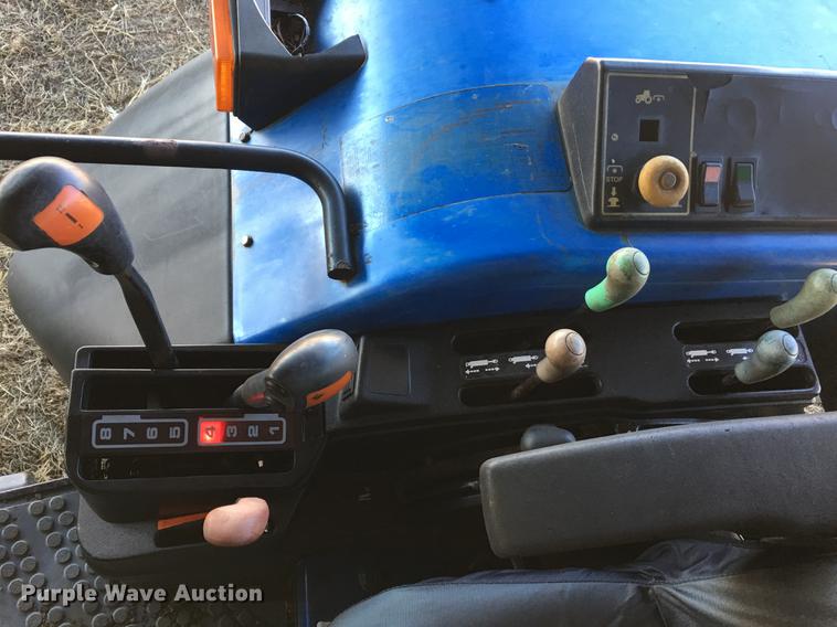 image for item G1024 2001 New Holland TS110 MFWD tractor