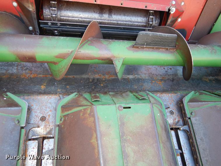 image for item J5506 John Deere 443 corn head