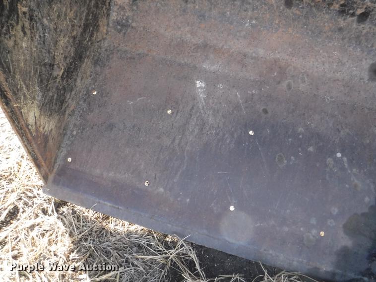 image for item J5530 Great Bend 2140 loader