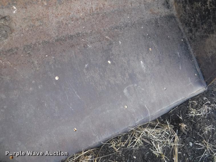 image for item J5530 Great Bend 2140 loader