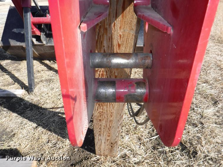 image for item J5530 Great Bend 2140 loader