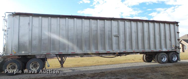 image for item DB7311 1996 Steco AWO walking floor trailer