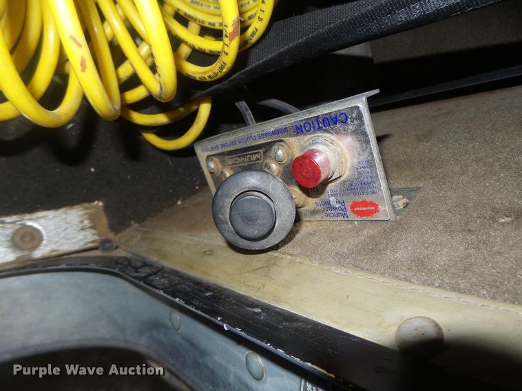 image for item DB9818 2005 Kenworth W900 semi truck