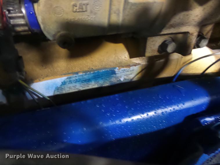 image for item DB9818 2005 Kenworth W900 semi truck