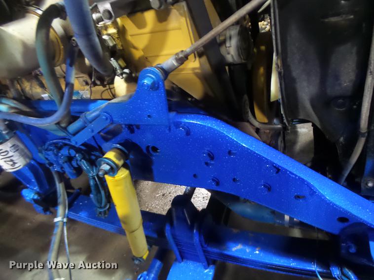 image for item DB9818 2005 Kenworth W900 semi truck