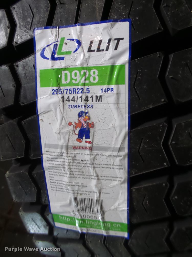 image for item DB9819 (8) Linglong D928 295/75R22.5 tires