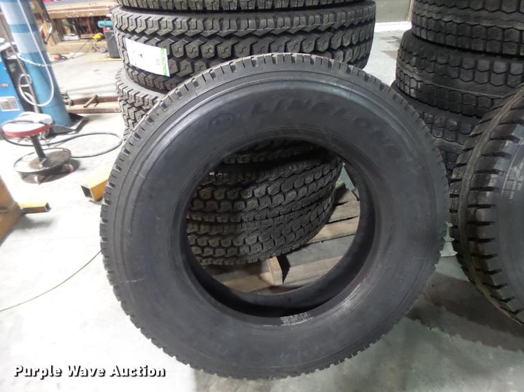 image for item DB9820 (8) Linglong LLD37e+ 285/75R24.5 tires