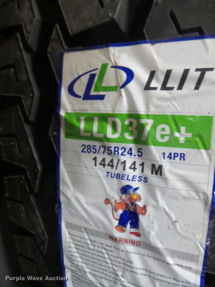 image for item DB9820 (8) Linglong LLD37e+ 285/75R24.5 tires