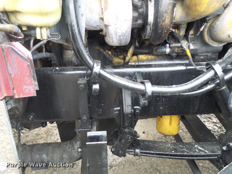 image for item DB9823 2005 Peterbilt 379 semi truck