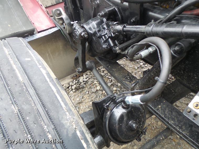 image for item DB9823 2005 Peterbilt 379 semi truck