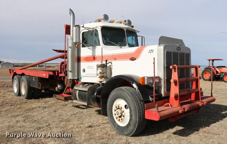 image for item DC3556 1982 Peterbilt 359 gin pole truck