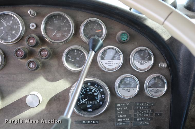 image for item DC3556 1982 Peterbilt 359 gin pole truck