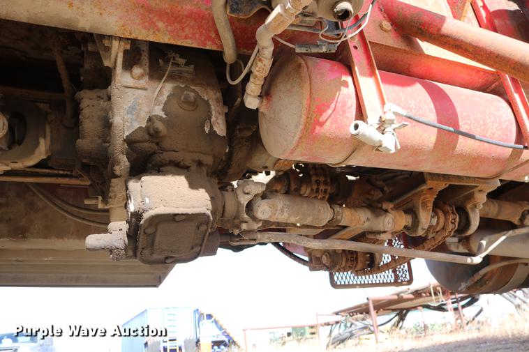 image for item DC3556 1982 Peterbilt 359 gin pole truck