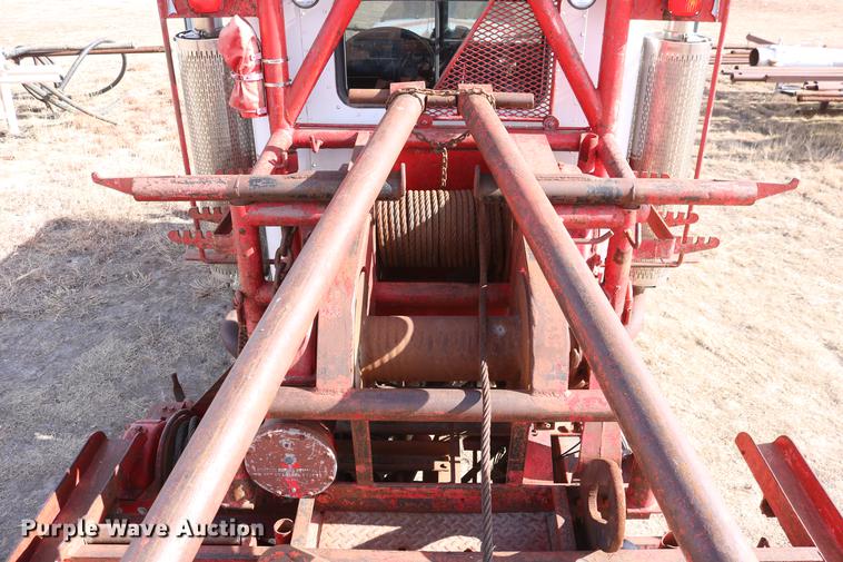 image for item DC3556 1982 Peterbilt 359 gin pole truck