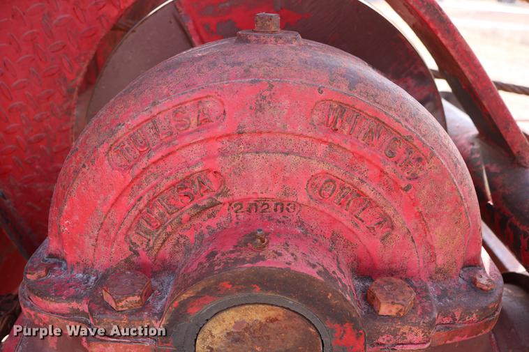 image for item DC3556 1982 Peterbilt 359 gin pole truck